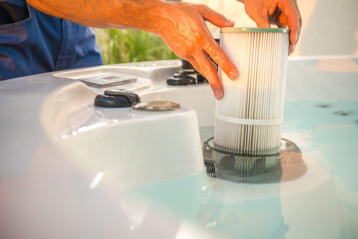 PROFESSIONAL HOT TUB CLEANING AND MAINTENANCE