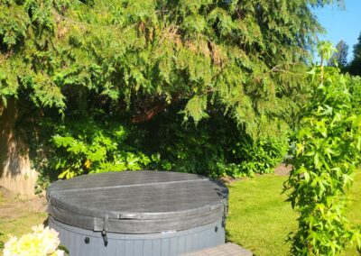 Quattro Hot Tub Hire